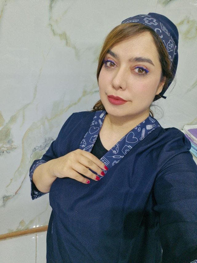 دکتر رها مهدی‌پور، متخصص طب زیبایی